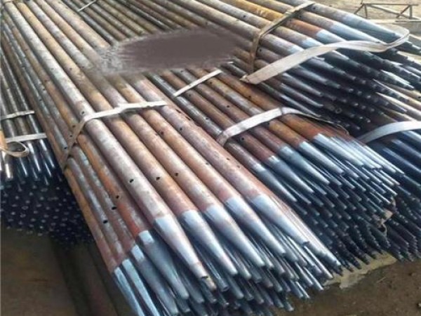 新建注浆管